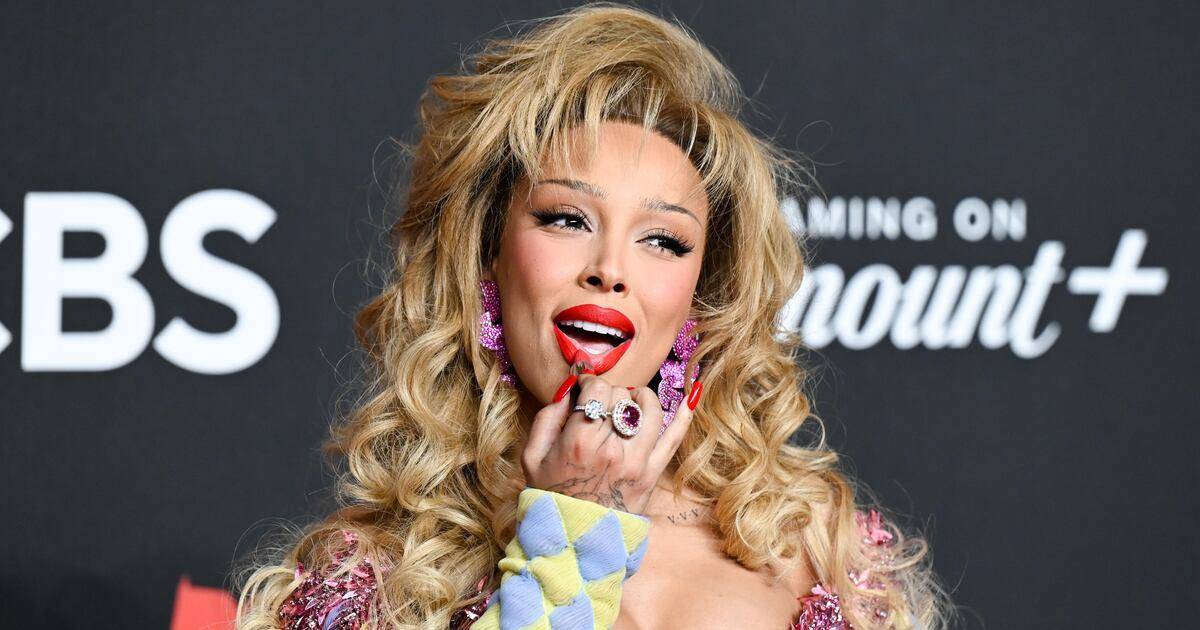 Doja Cat and MAC: Chocolate Hype at the 2025 VMAs